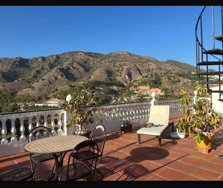 4 soveværelse Finca/Landehus til salg i Frigiliana med swimmingpool - € 370.000 (Ref: 9208240)