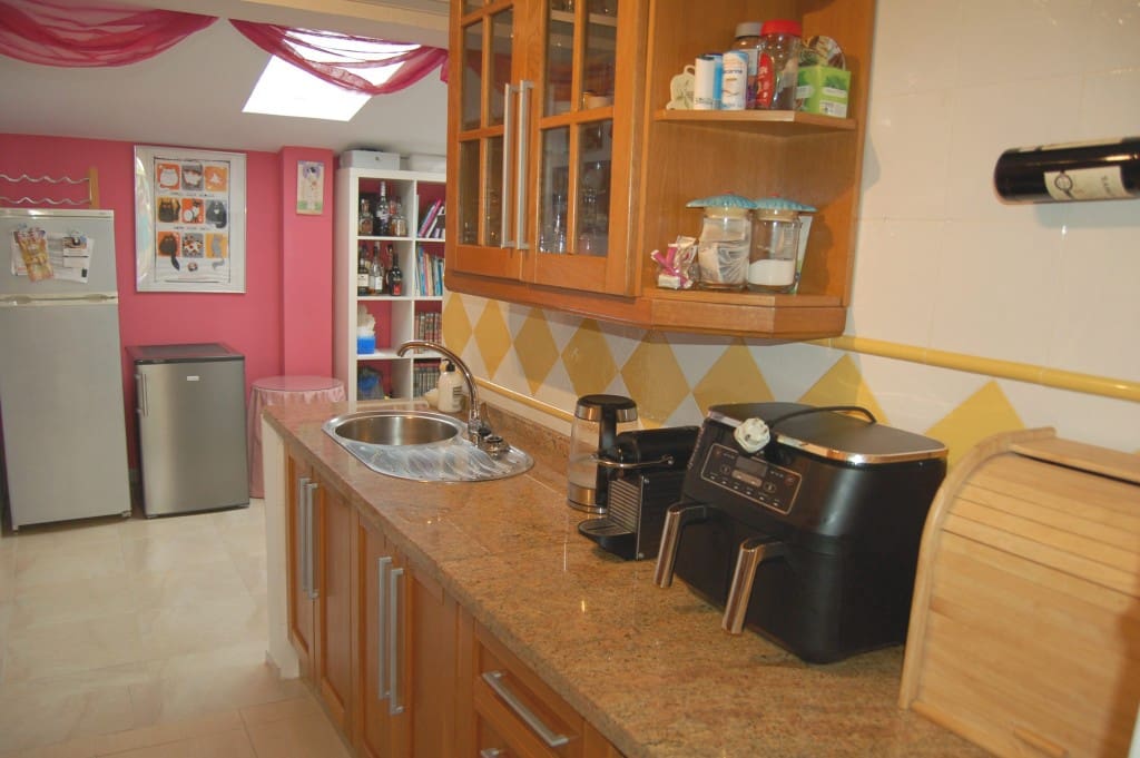 4 sypialnia Willa na sprzedaż w Nerja z basenem - 365 000 € (Ref: 9236387)