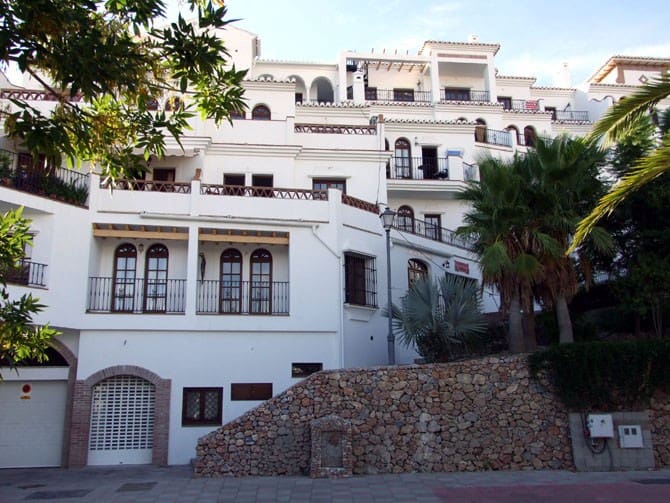 2 bedroom Penthouse for rent in Frigiliana with pool - € 1,200 (Ref: 9272322)