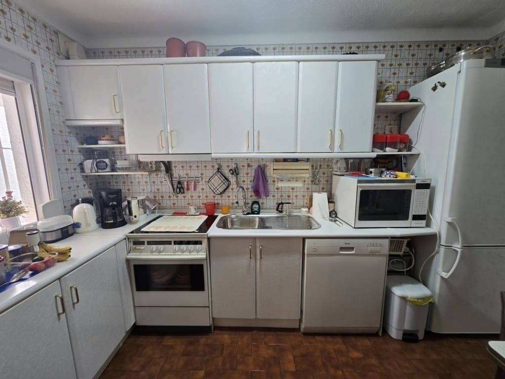 3 bedroom Apartment for sale in Torrox-Costa with pool - € 269,000 (Ref: 9276159)