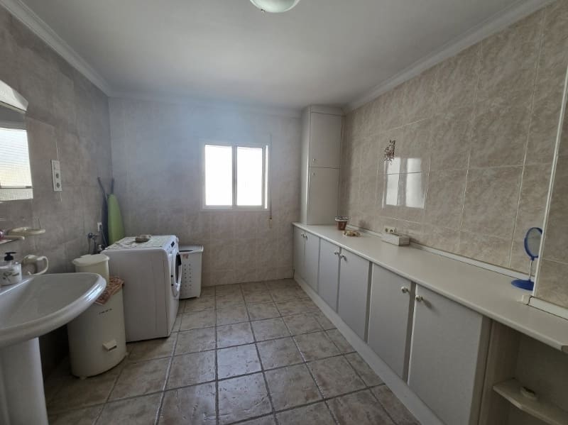 3 bedroom Apartment for sale in Torrox-Costa with pool - € 269,000 (Ref: 9276159)