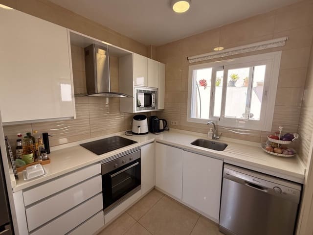 3 quarto Moradia para venda em Nerja com piscina garagem - 675 000 € (Ref: 9276160)