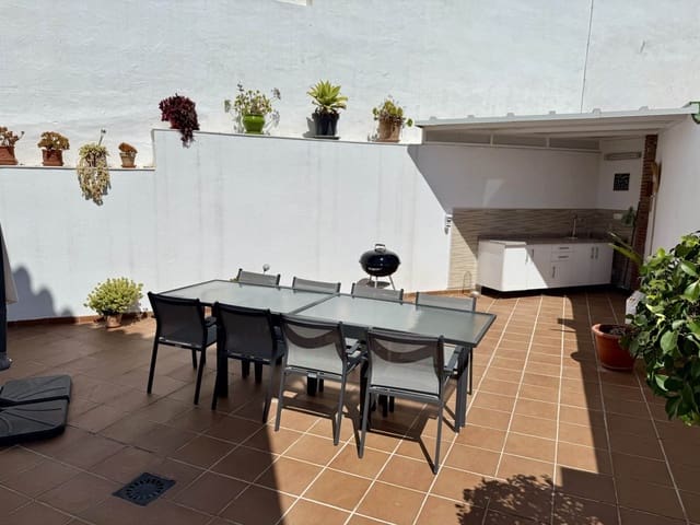 3 quarto Moradia para venda em Nerja com piscina garagem - 675 000 € (Ref: 9276160)