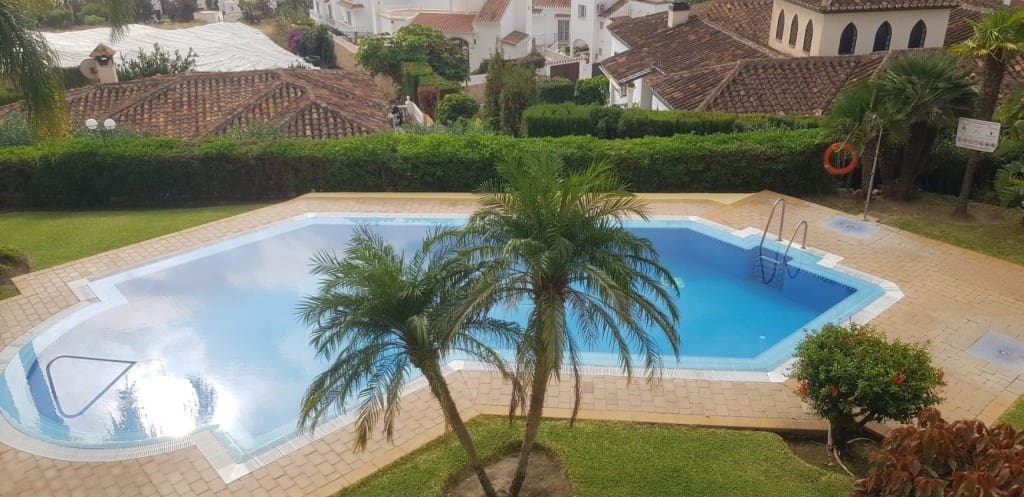 2 bedroom Apartment for sale in Nerja with pool - € 455,000 (Ref: 9294244)