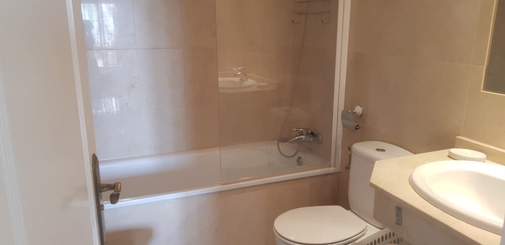 2 bedroom Apartment for sale in Nerja with pool - € 455,000 (Ref: 9294244)