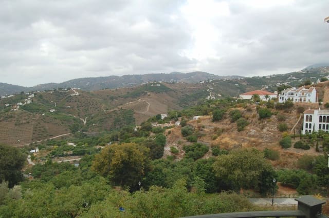 3 soveværelse Lejlighed til leje i Frigiliana - € 1.200 (Ref: 9296726)