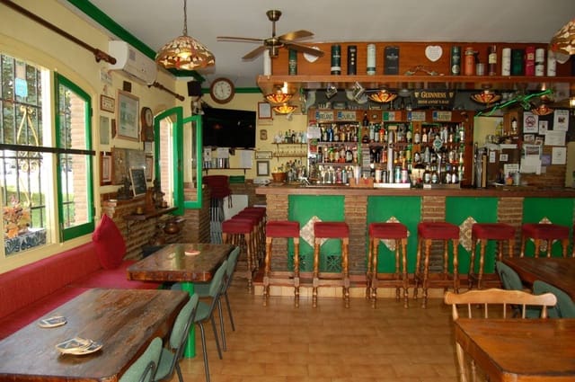 Restaurant/Bar til salg i Nerja - € 349.000 (Ref: 9312582)