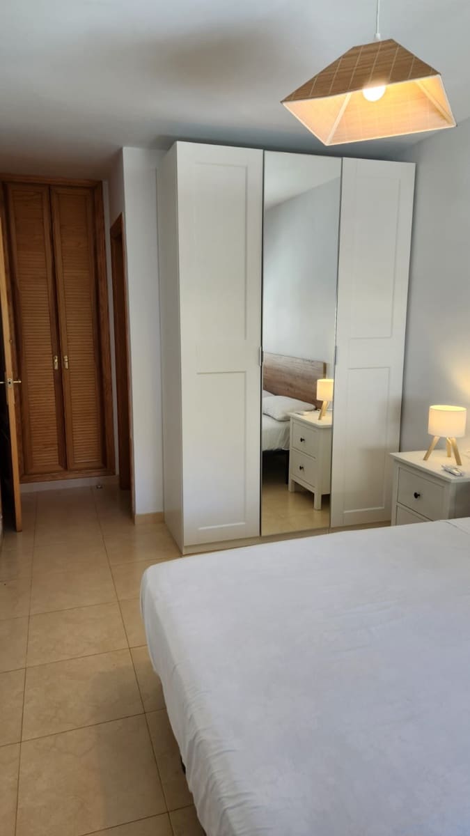 3 soverom Leilighet til leie i Maro - € 1 000 (Ref: 9317635)