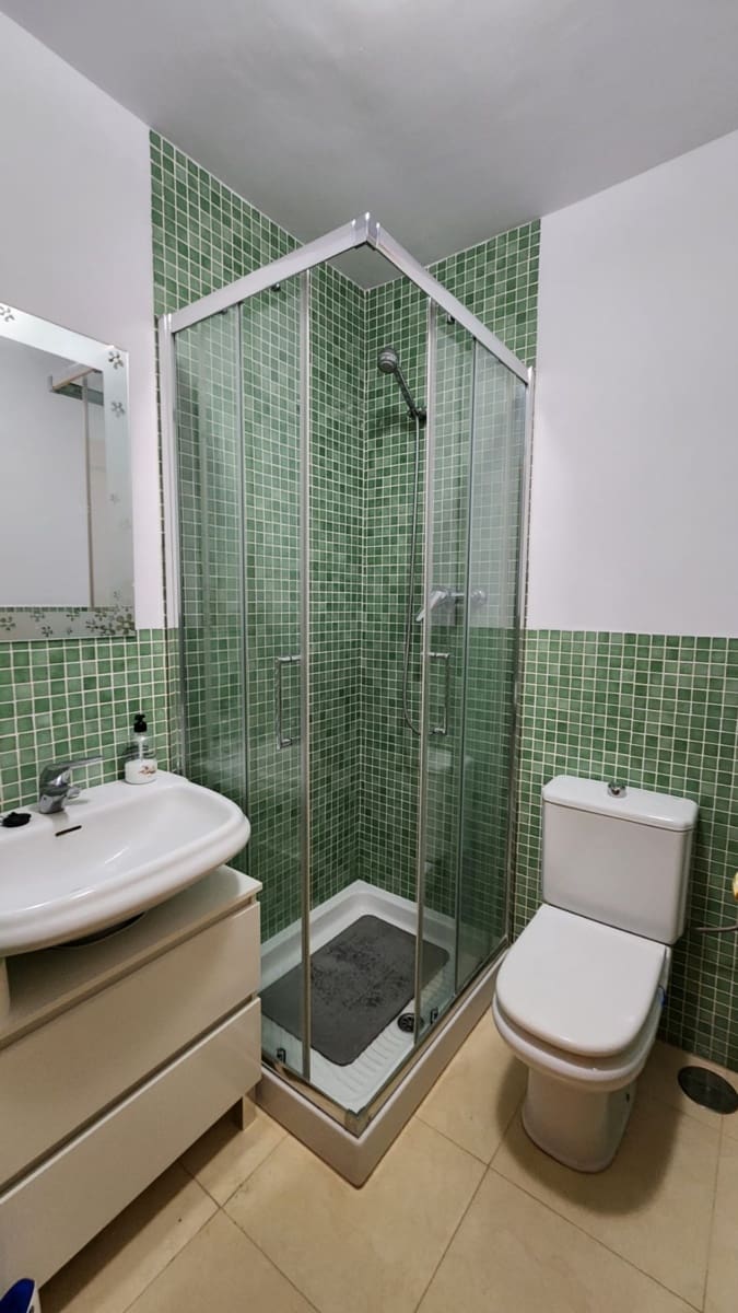 3 soverom Leilighet til leie i Maro - € 1 000 (Ref: 9317635)