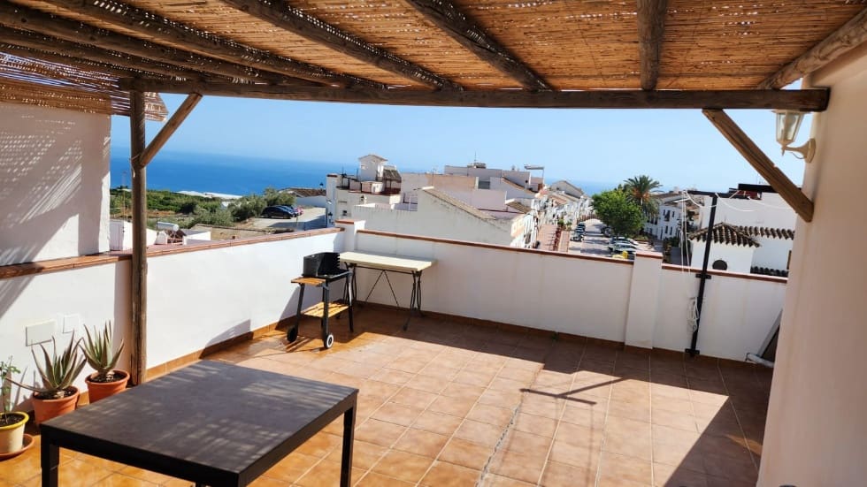 3 soverom Leilighet til leie i Maro - € 1 000 (Ref: 9317635)