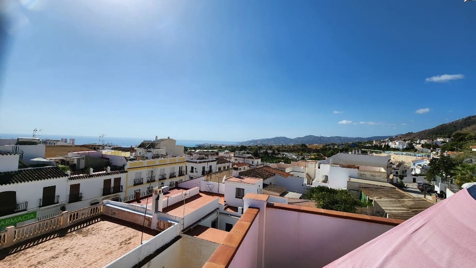 3 soverom Leilighet til leie i Maro - € 1 000 (Ref: 9317635)