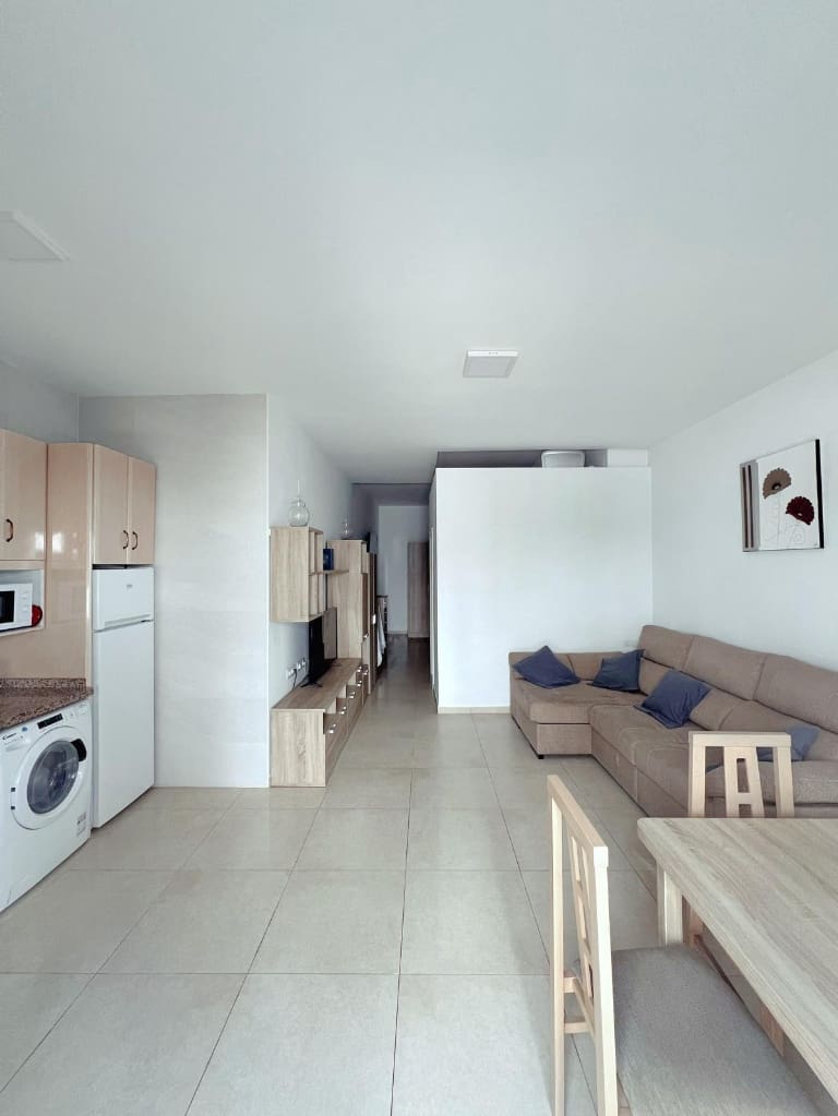 1 soveværelse Lejlighed til leje i Nerja - € 700 (Ref: 9349096)