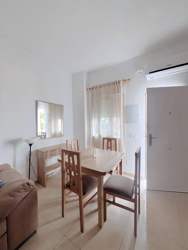 1 soveværelse Lejlighed til leje i Nerja - € 700 (Ref: 9349096)