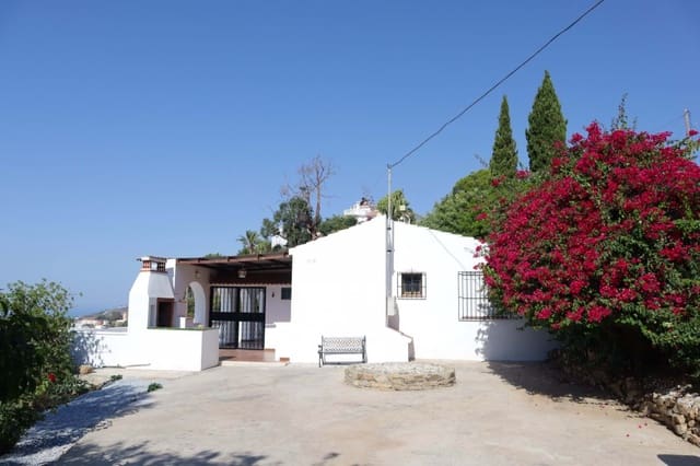 4 bedroom Finca/Country House for sale in Torrox with garage - € 399,000 (Ref: 9390335)