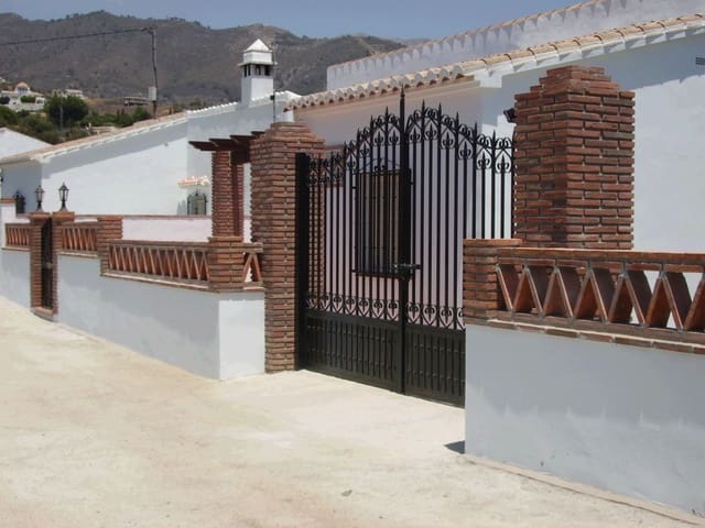 2 camera da letto Villetta Bifamiliare da affittare in Frigiliana - 900 € (Rif: 9390337)