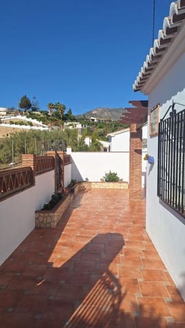 2 camera da letto Villetta Bifamiliare da affittare in Frigiliana - 900 € (Rif: 9390337)