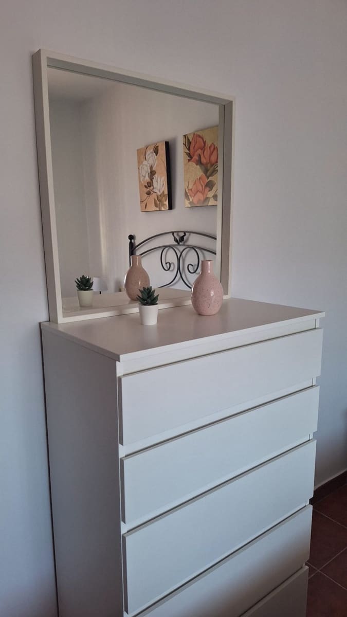 2 camera da letto Villetta Bifamiliare da affittare in Frigiliana - 900 € (Rif: 9390337)