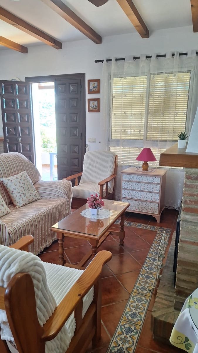 2 camera da letto Villetta Bifamiliare da affittare in Frigiliana - 900 € (Rif: 9390337)