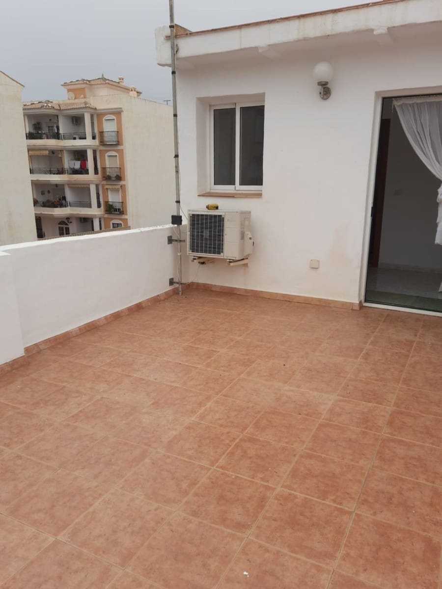 2 slaapkamer Huis te huur in El Morche - € 850 (Ref: 9395780)