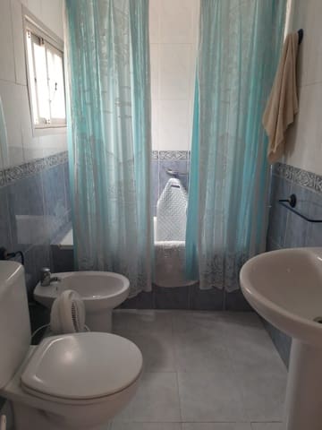 2 soveværelse Byhus til leje i El Morche, Torrox - € 850 (Ref: 9395780)
