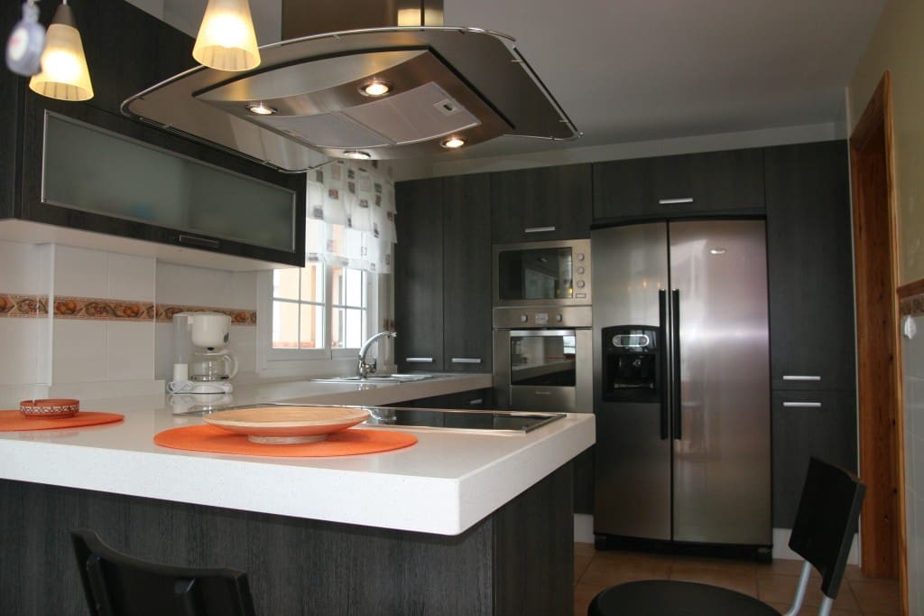 3 bedroom Apartment for rent in Nerja with garage - € 1,500 (Ref: 9410705)