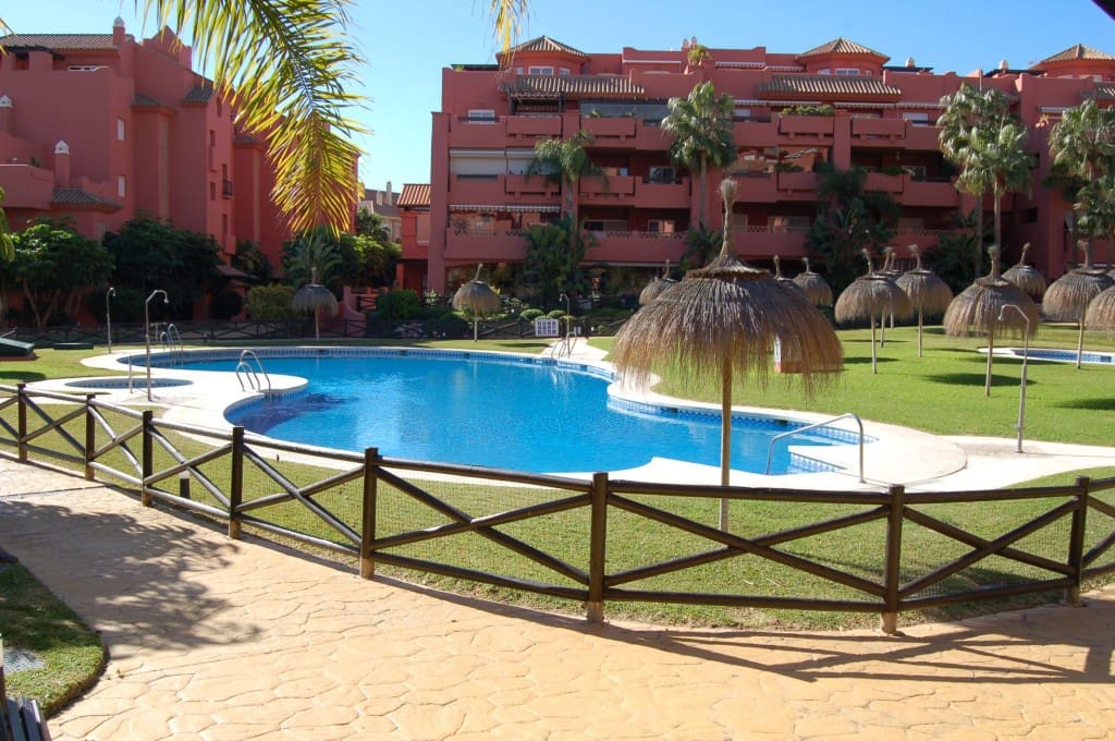 2 sypialnia Apartament do wynajęcia w Torrox-Costa z basenem garażem - 1 500 € (Ref: 9419490)