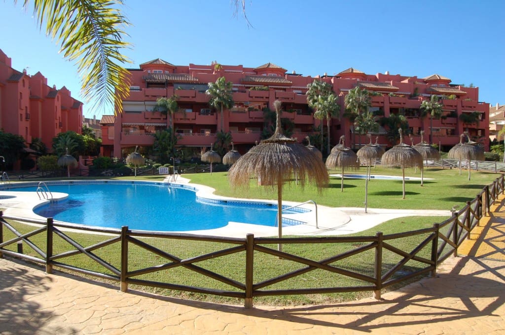 2 sypialnia Apartament do wynajęcia w Torrox-Costa z basenem garażem - 1 500 € (Ref: 9419490)