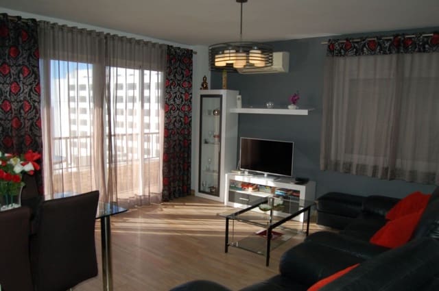 2 soveværelse Lejlighed til leje i Nerja med swimmingpool - € 1.300 (Ref: 9430721)