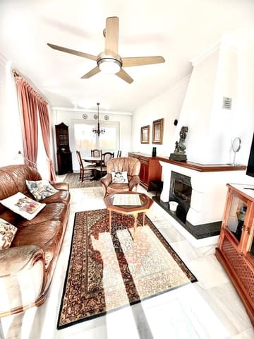 3 bedroom Townhouse for sale in Nerja with pool - € 429,900 (Ref: 9461820)