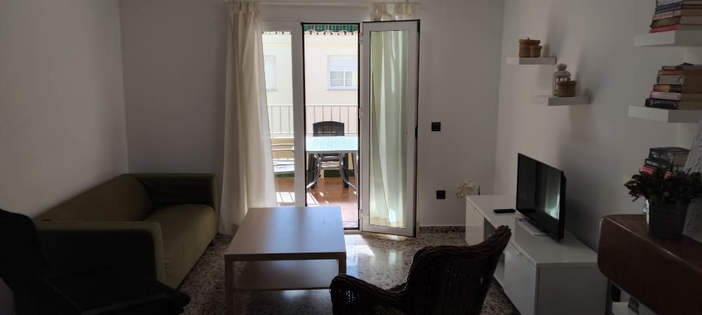 4 bedroom Apartment for rent in Nerja with pool - € 1,500 (Ref: 9481906)