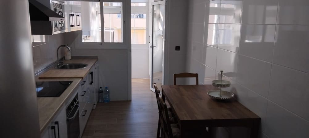 4 bedroom Apartment for rent in Nerja with pool - € 1,500 (Ref: 9481906)