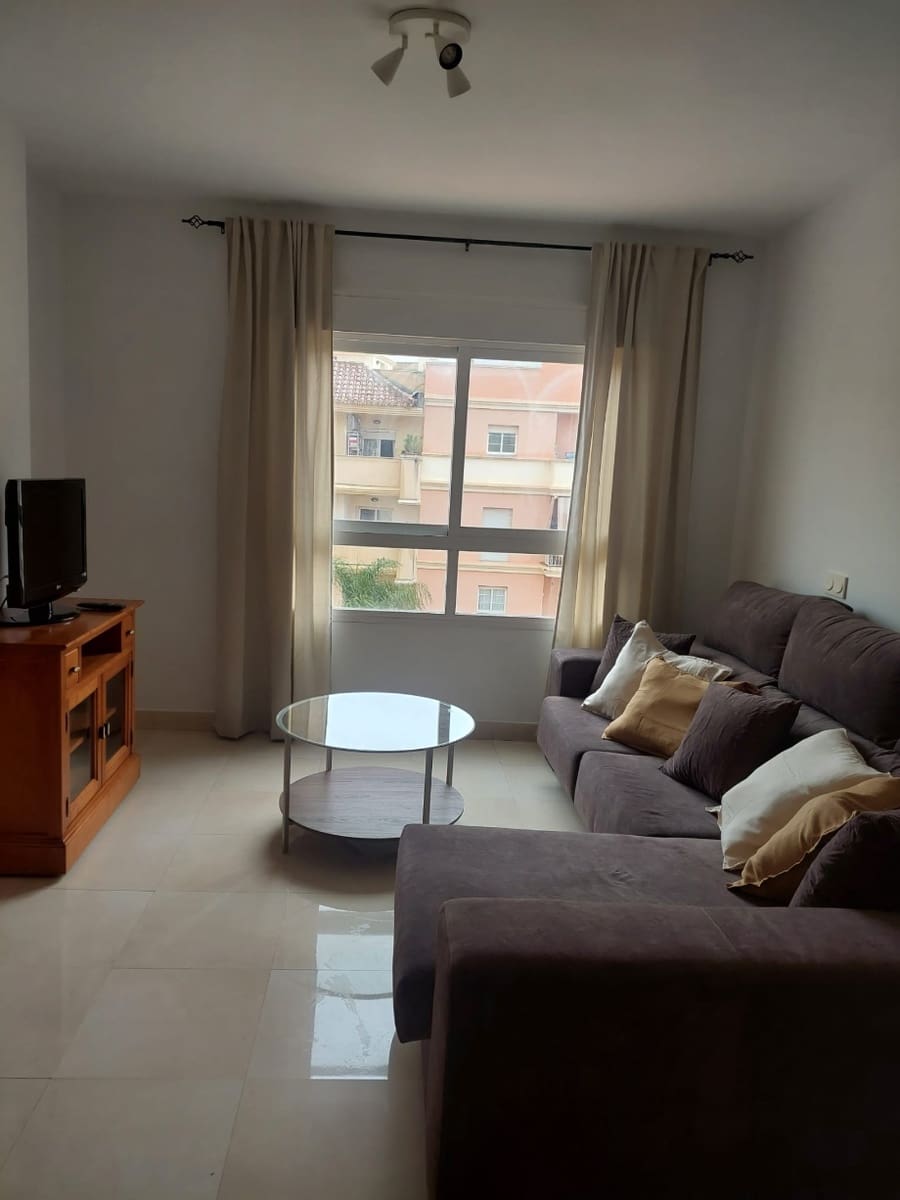 2 bedroom Apartment for rent in Nerja - € 1,000 (Ref: 9491136)