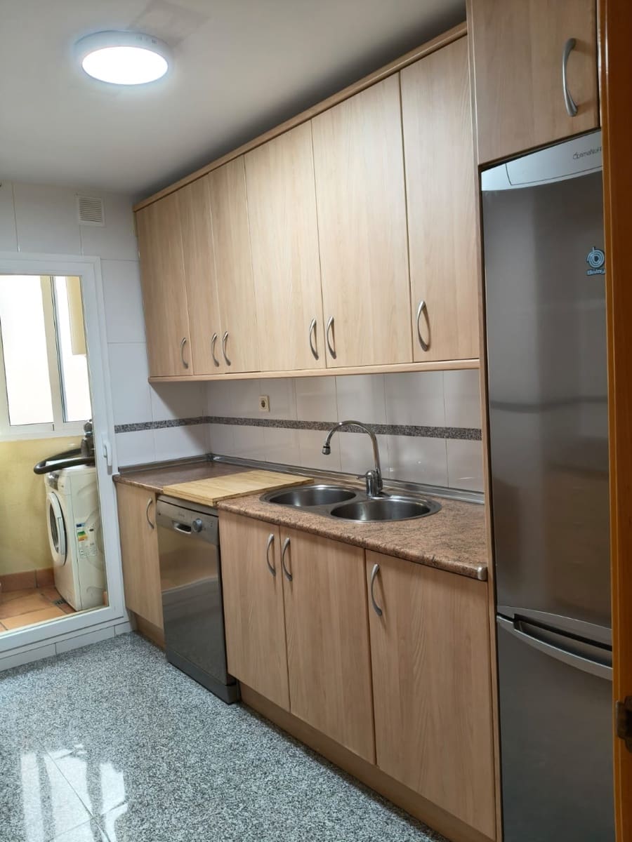 2 bedroom Apartment for rent in Nerja - € 1,000 (Ref: 9491136)