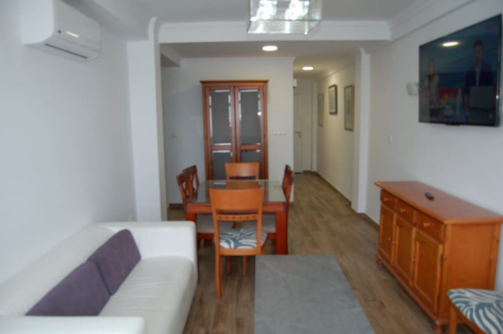 2 bedroom Apartment for rent in Nerja with pool - € 1,200 (Ref: 9513286)