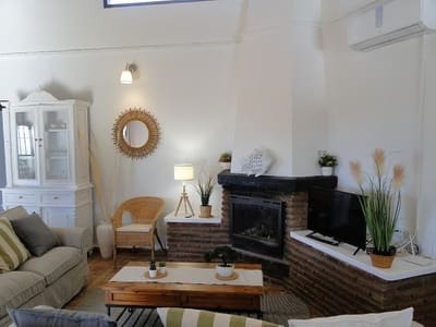 3 bedroom Villa for rent in Frigiliana with pool garage - € 1,800 (Ref: 9540891)