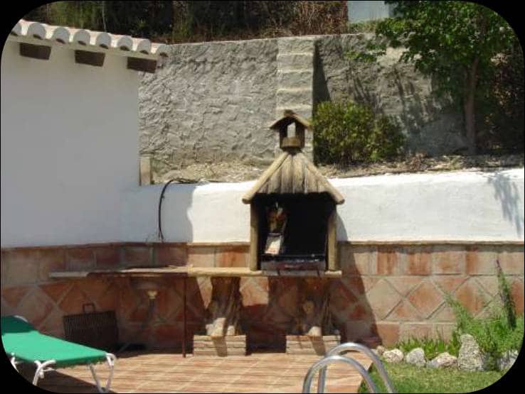 3 bedroom Villa for rent in Frigiliana with pool garage - € 1,800 (Ref: 9540891)