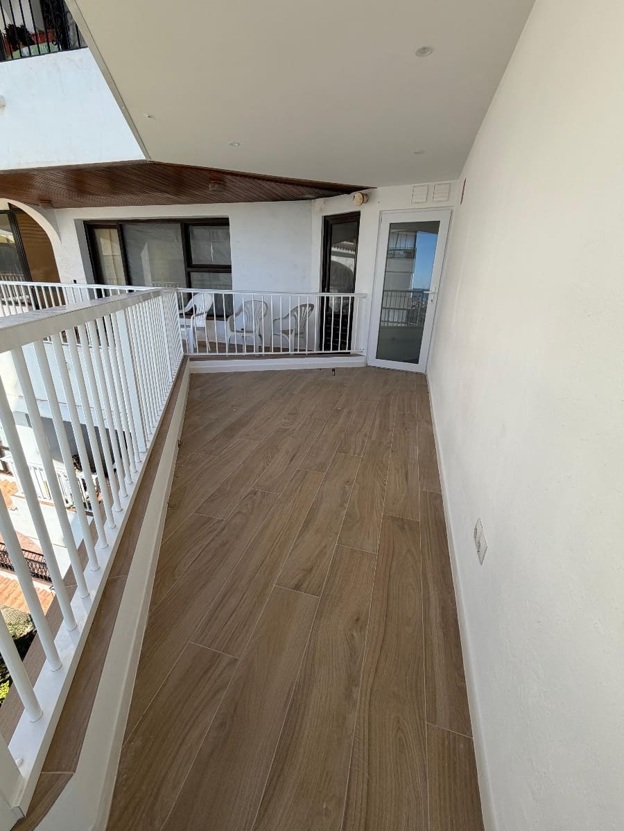 2 soverom Leilighet til leie i El Penoncillo med svømmebasseng - € 1 250 (Ref: 9604651)