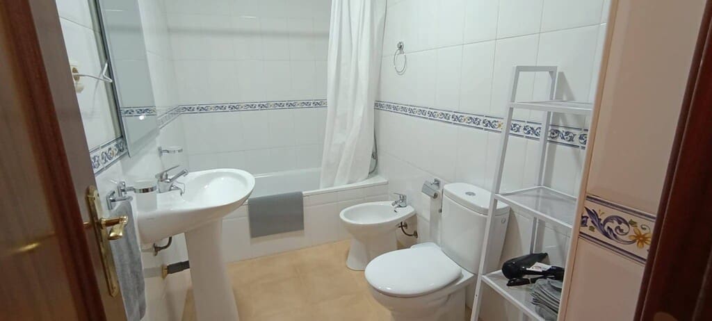1 bedroom Apartment for rent in Nerja - € 750 (Ref: 9698700)