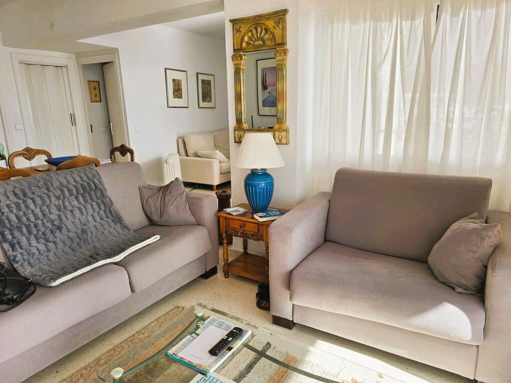 2 soverom Leilighet til salgs i Nerja med garasje - € 570 000 (Ref: 9731877)