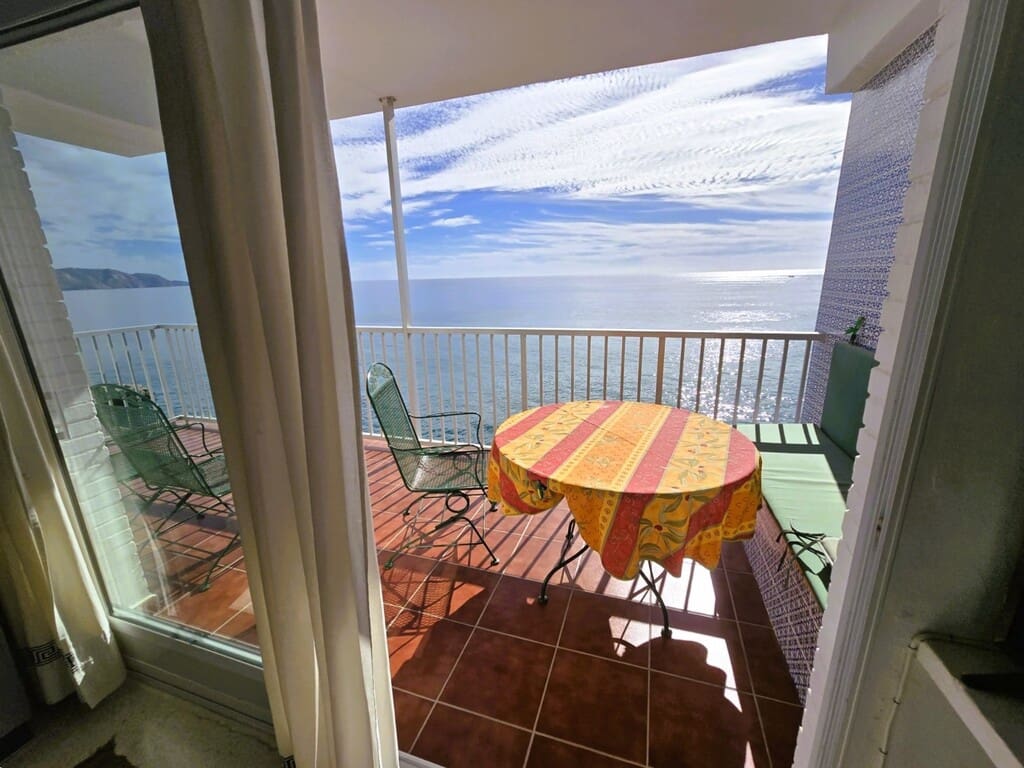 2 soverom Leilighet til salgs i Nerja med garasje - € 570 000 (Ref: 9731877)