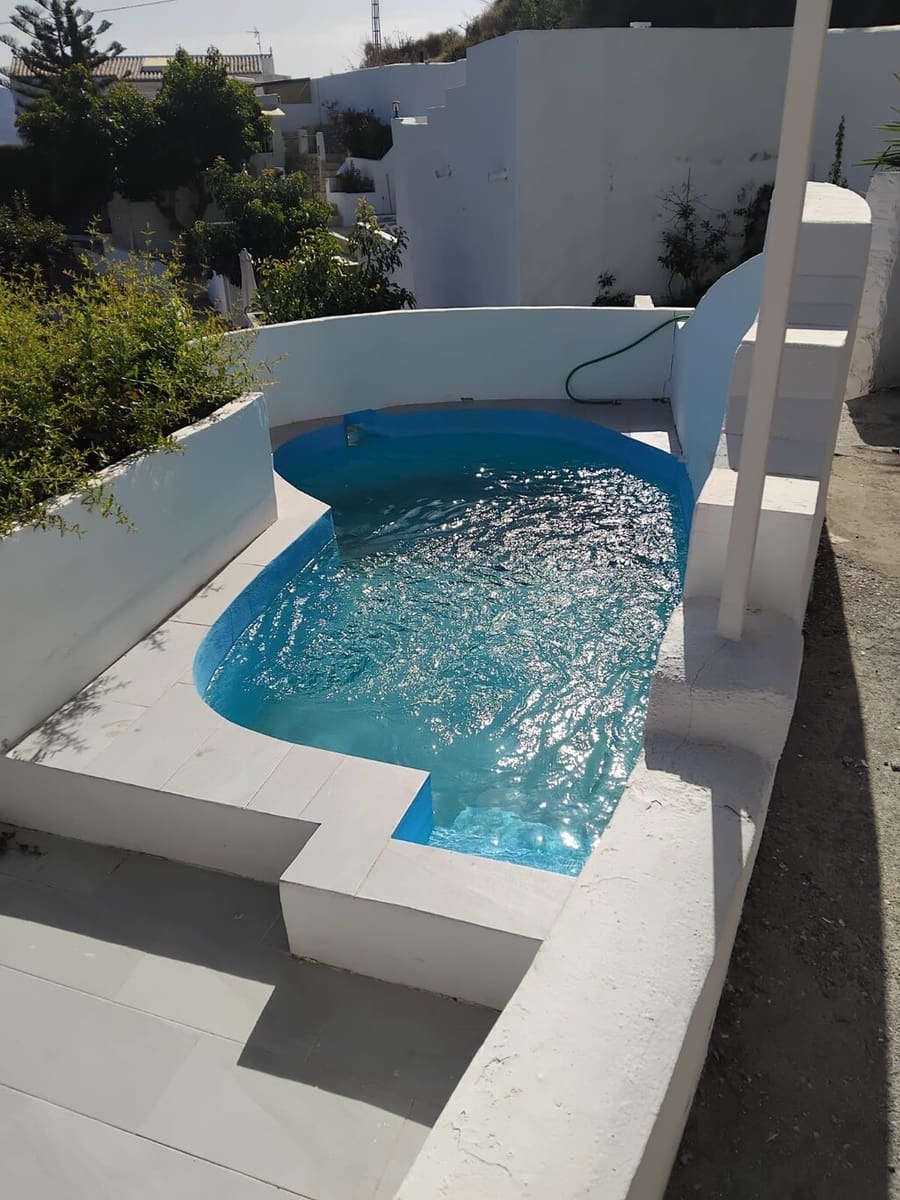 13 bedroom Hotel for sale in Nerja with pool - € 1,250,000 (Ref: 9731878)
