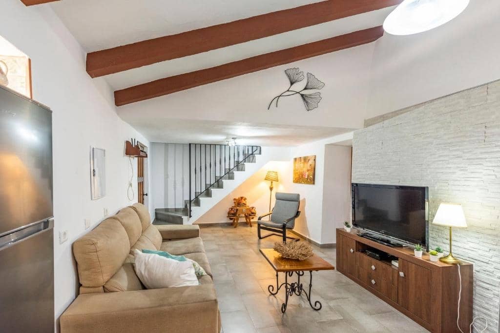 3 bedroom Finca/Country House for rent in Maro with pool - € 1,500 (Ref: 9735371)