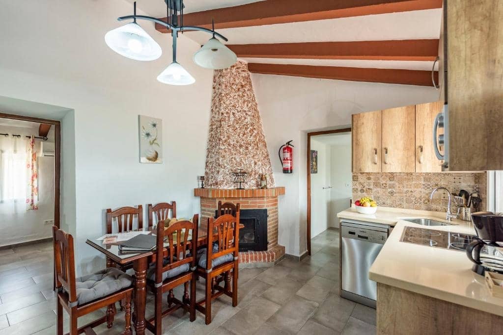 3 bedroom Finca/Country House for rent in Maro with pool - € 1,500 (Ref: 9735371)