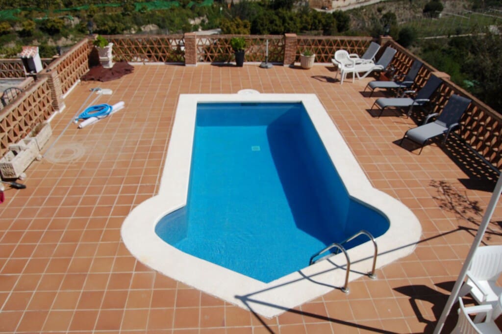 1 sovrum Lägenhet att hyra i Frigiliana med pool garage - 850 € (Ref: 9796913)