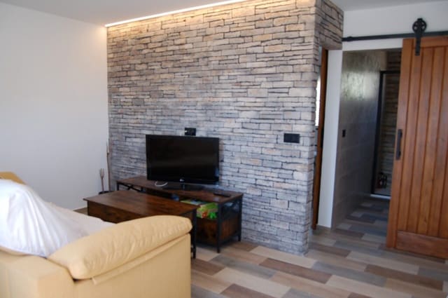 1 quarto Apartamento para arrendar em Frigiliana com piscina garagem - 850 € (Ref: 9796913)