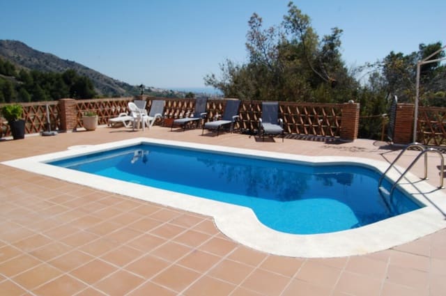 2 quarto Apartamento para arrendar em Frigiliana com piscina garagem - 1 180 € (Ref: 9796914)