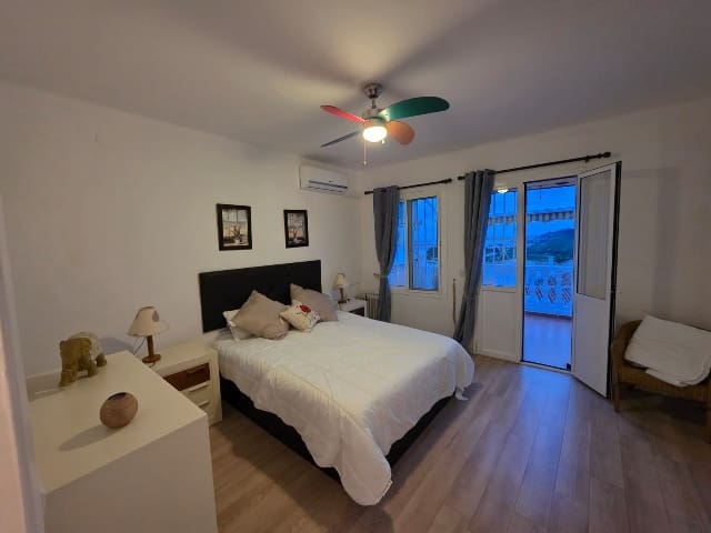 2 chambre Maison de Ville à vendre à Nerja avec piscine - 295 000 € (Ref: 9807841)