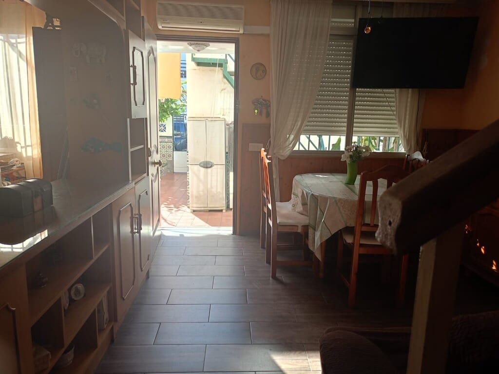 3 slaapkamer Huis te koop in Nerja met garage - € 549.000 (Ref: 9875851)