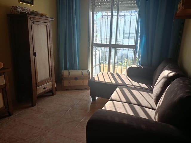 3 slaapkamer Huis te koop in Nerja met garage - € 549.000 (Ref: 9875851)