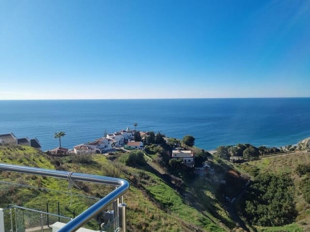 3 soverom Leilighet til salgs i Nerja med svømmebasseng garasje - € 449 000 (Ref: 9880737)
